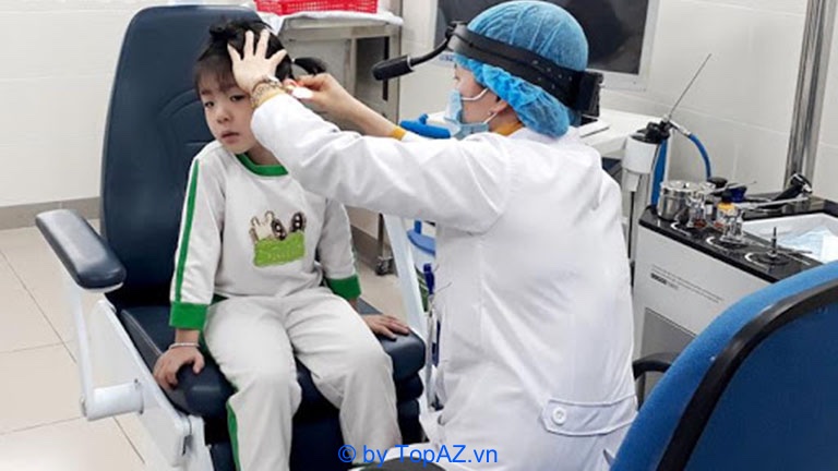 bác sĩ chữa viêm tai giữa tại Hà Nội