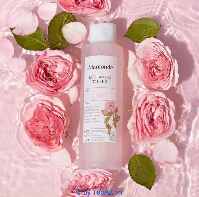 Mamonde Rose Water Toner giúp cấp ẩm, làm dịu da, tạo hàng rào dạng gốc nước để làm nhiệm vụ bảo vệ da