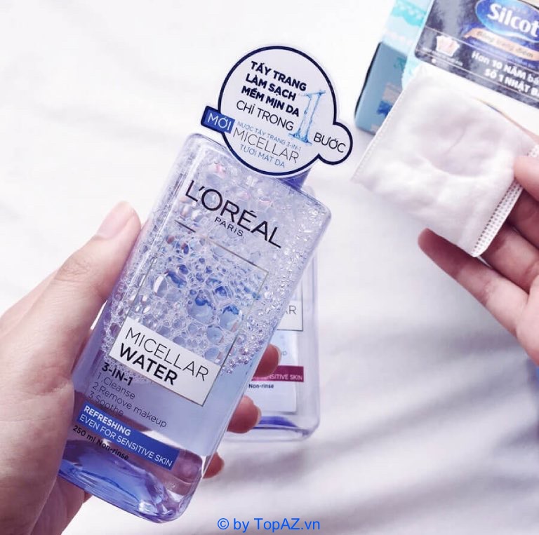 Tẩy trang L’Oreal Micellar Water 3-in-1 Refreshing đem đến khả năng làm sạch sâu, dưỡng da khỏe từ sâu bên trong.