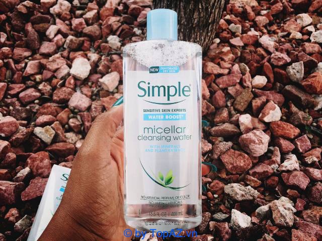 Simple Water Boost Micellar Cleansing Water là phù hợp với mọi loại da (da dầu mụn, da nhạy cảm, da thường, da khô,...)