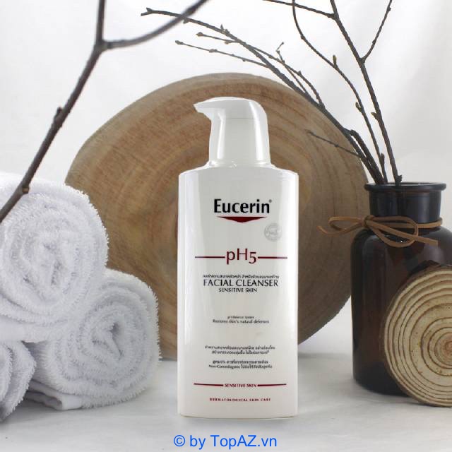Eucerin pH5 Facial Cleanser Sensitive Skin phù hợp với mọi loại da, bao gồm da nhạy cảm