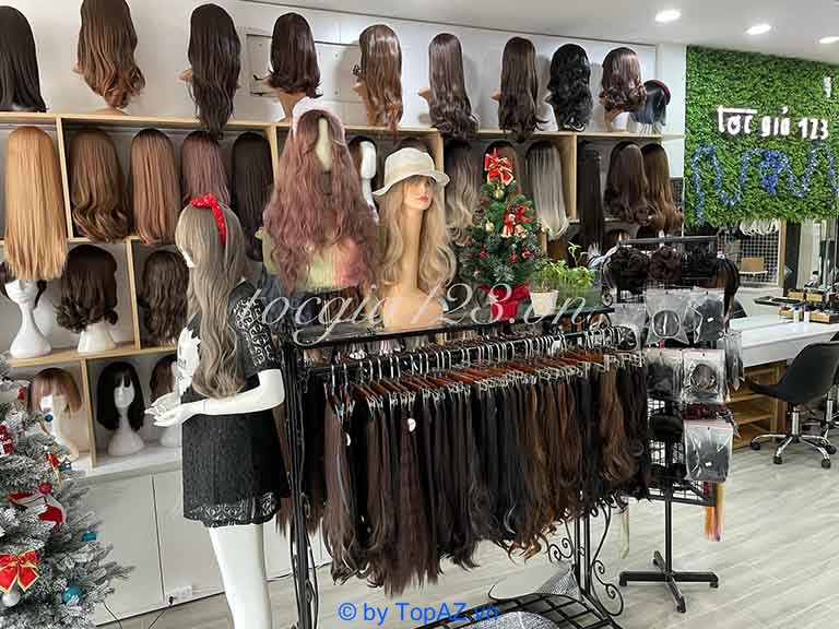 Cửa hàng bán tóc giả ở TPHCM