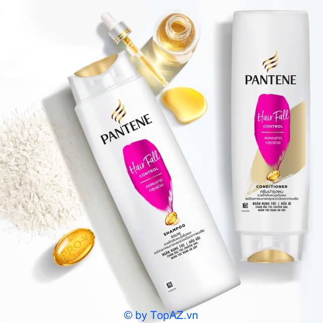 Dầu gội Pantene ngăn rụng tóc có thiết kế đơn giản và tiện dụng với chai nhựa màu trắng và vòi pump thông minh