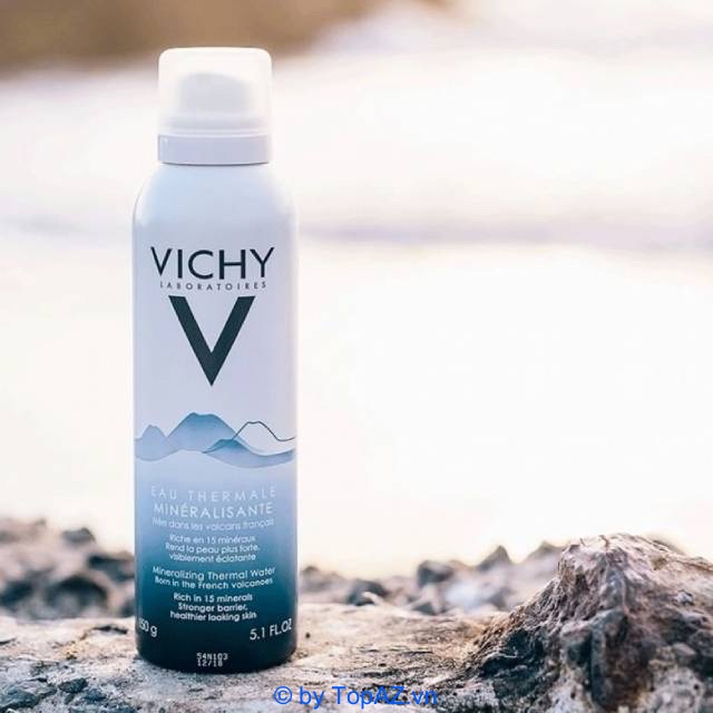 Vichy Eau Thermale Mineralizing Thermal Water được yêu thích bởi khả năng kháng viêm, làm dịu da và chống kích ứng