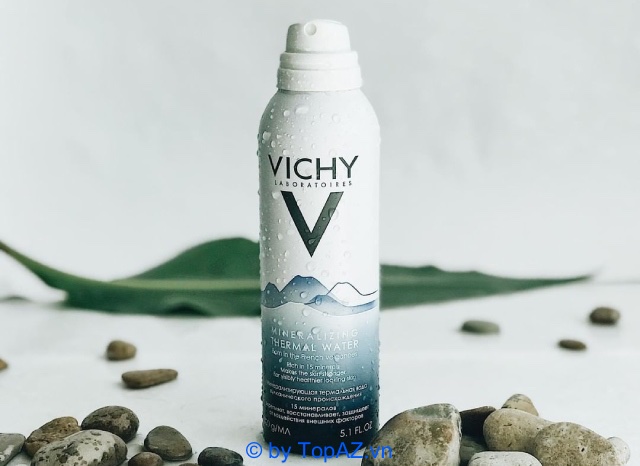 Xịt khoáng dưỡng da Vichy Mineralizing Thermal có chứa đến 15 loại dưỡng chất giúp dưỡng ẩm và chăm sóc da tối ưu hơn