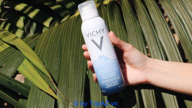 Vichy Eau Thermale Mineralizing Thermal Water được yêu thích bởi khả năng kháng viêm, làm dịu da và chống kích ứng