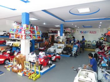 cửa hàng đồ chơi tại Hà Nội