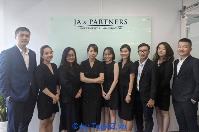 Nhân viên, chuyên viên tư vấn của công ty JA & Partners