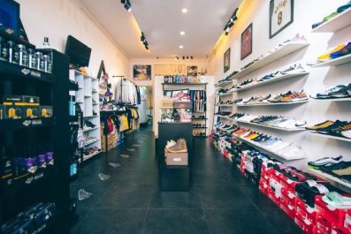 G-LAB là một trong những shop sneaker uy tín, được đánh giá cao tại TPHCM