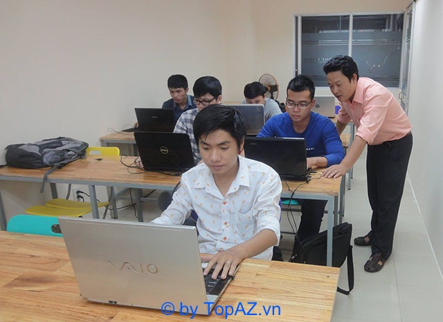 Trung tâm dạy lập trình ở Đà Nẵng