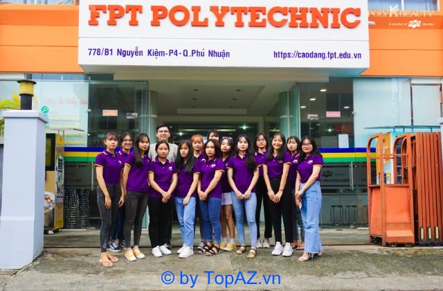 FPT Poly K-Beauty cũng là cái tên không thể bỏ qua trên thị trường đào tạo nhân lực cho các Spa, cơ sở làm đẹp