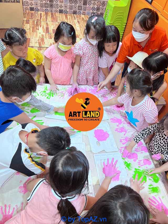 Lớp học vẽ cho trẻ tại TPHCM