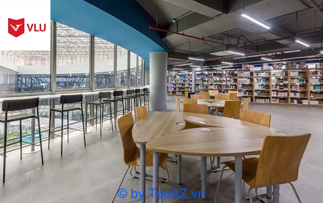 trường đại học có thư viện đẹp tại TPHCM