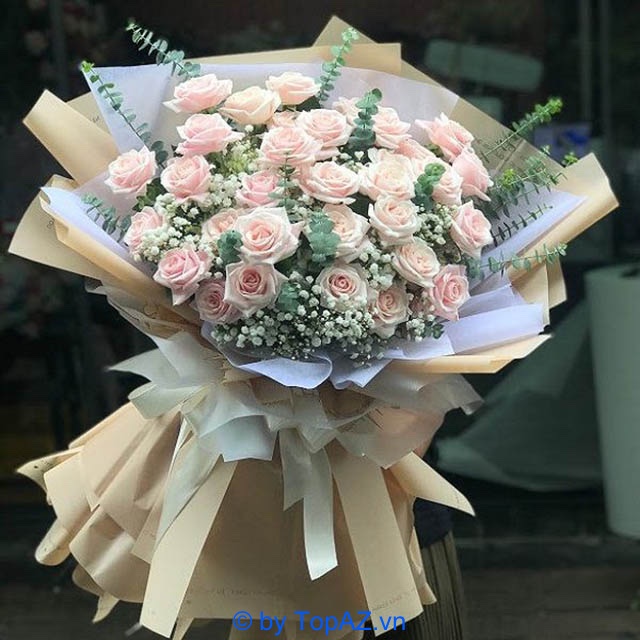 Address to order flowers to celebrate birthday in District 7 fast delivery