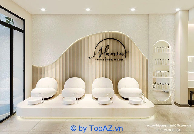 nail salon in district 6 high end