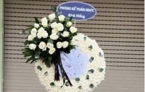 Hình ảnh shop hoa tươi đặt hoa chia buồn đám tang tại Tân Bình