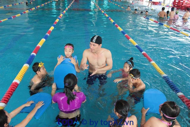Lớp dạy bơi Đệ Nhất - địa chỉ dạy bơi uy tín ở Tân Bình 