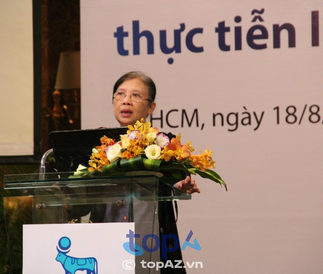 Bác sĩ Nguyễn Thy Khuê