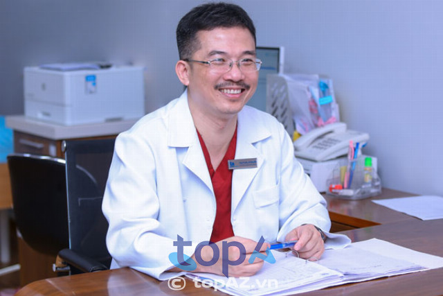 Phó Giáo sư, Tiến sĩ Lê Hoàng