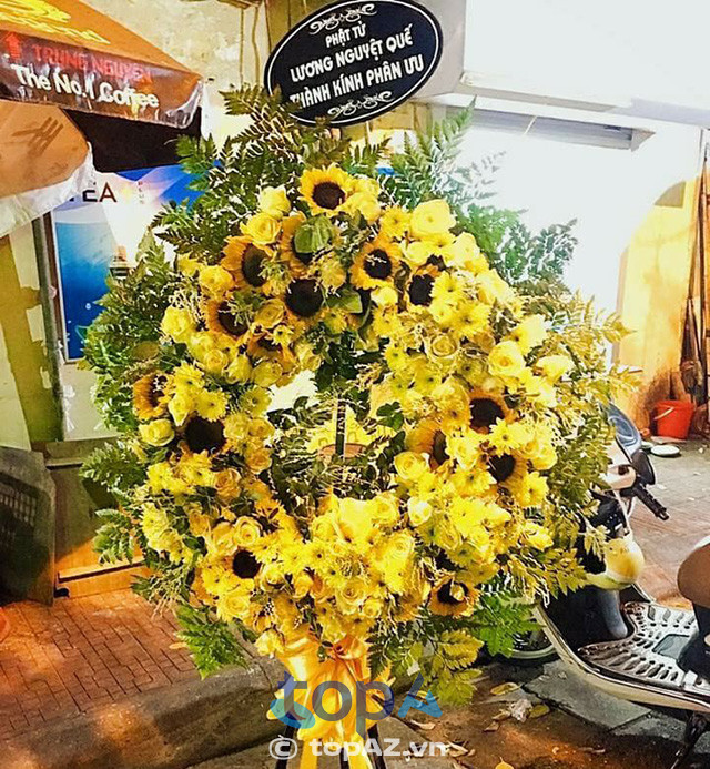 D.Farmeri Flower đặt hoa viếng đám tang Hoàn Kiếm