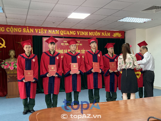 Trường đào tạo công nghệ thông tin ở Hà Nội