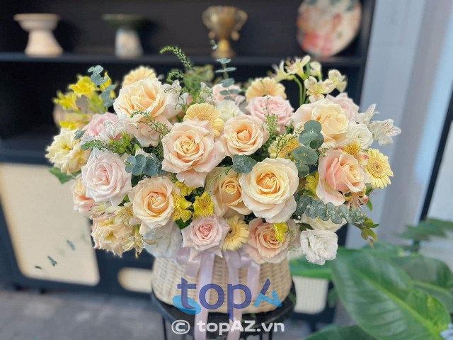 Tiệm Hoa Nắng Flowers & Gifts, TP. Bến Cát, Bình Dương