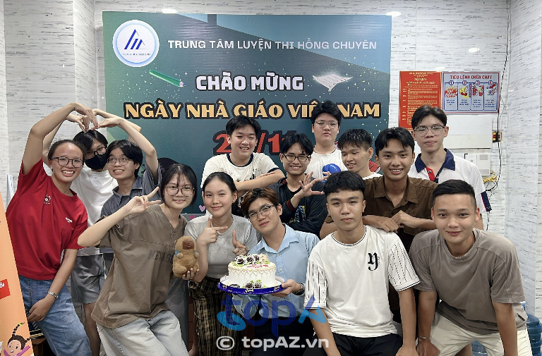 trung tâm luyện thi đại học TPHCM