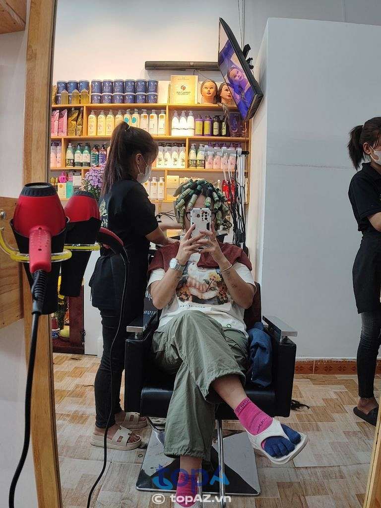 Salon Hạnh Huỳnh TP Kon Tum