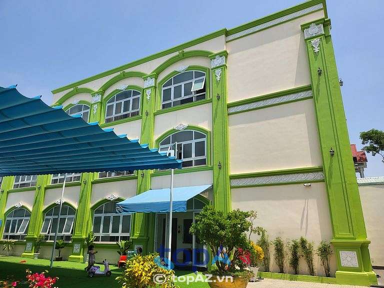 Trường mầm non Child Nature Montessori House Dĩ An