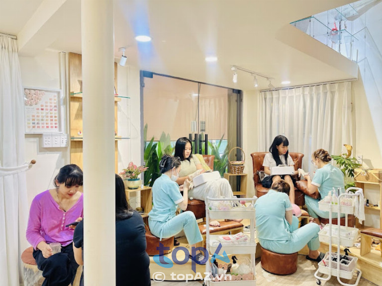 D'Mai Xanh Nailroom & Spa chà gót chân tại Q. Tân Bình