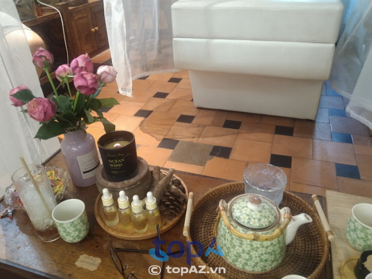 Nàng Thơ Spa chà gót chân ở Quận 1 