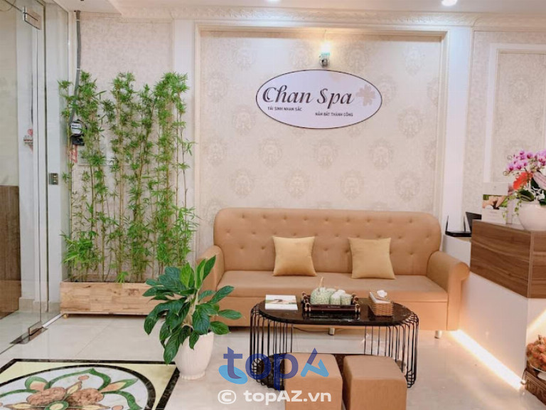 Chan Spa chà gót chân ở quận 7