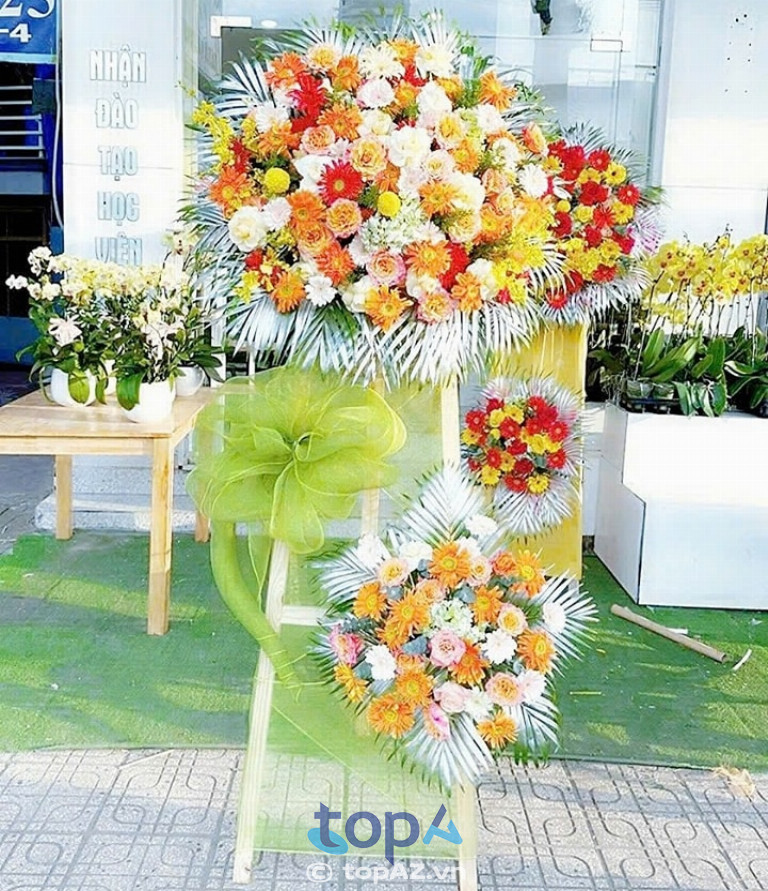 Shop hoa tươi FLoLi sẵn sàng đáp ứng nhu cầu hoa khai trương đẹp, bắt mắt và phù hợp với mọi dịp quan trọng