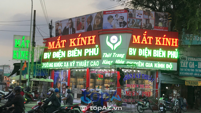 Mắt Kính Bệnh Viện Điện Biên Phủ cung cấp dịch vụ cắt kính cận chuẩn y khoa, uy tín và chuyên nghiệp.