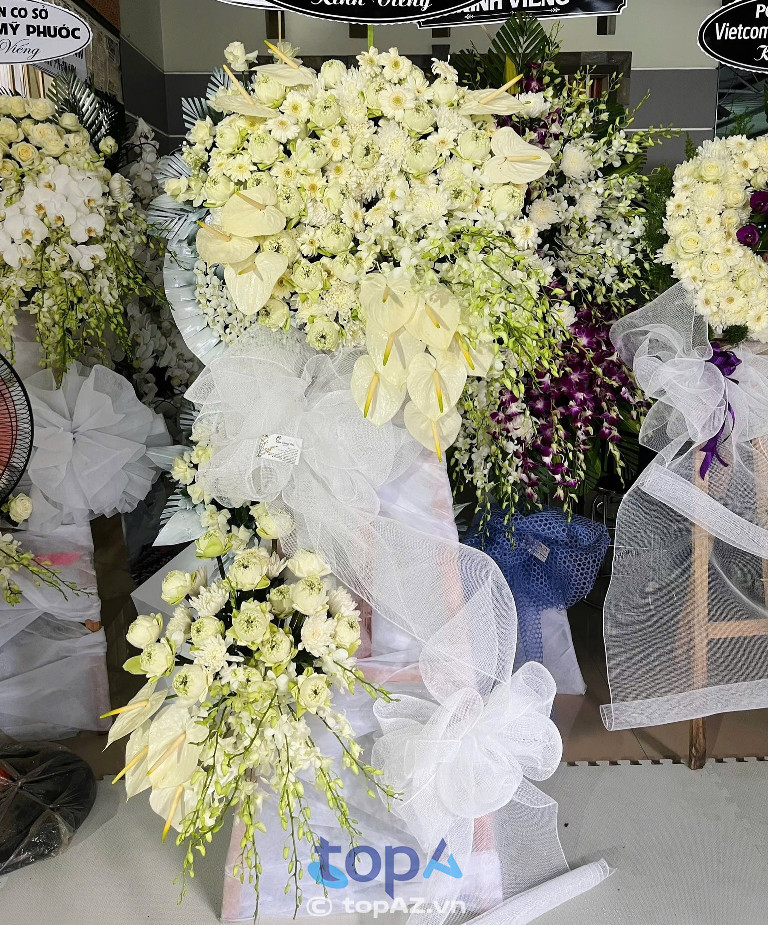 Hoa viếng chia buồn đám tang ở TP Đà Nẵng