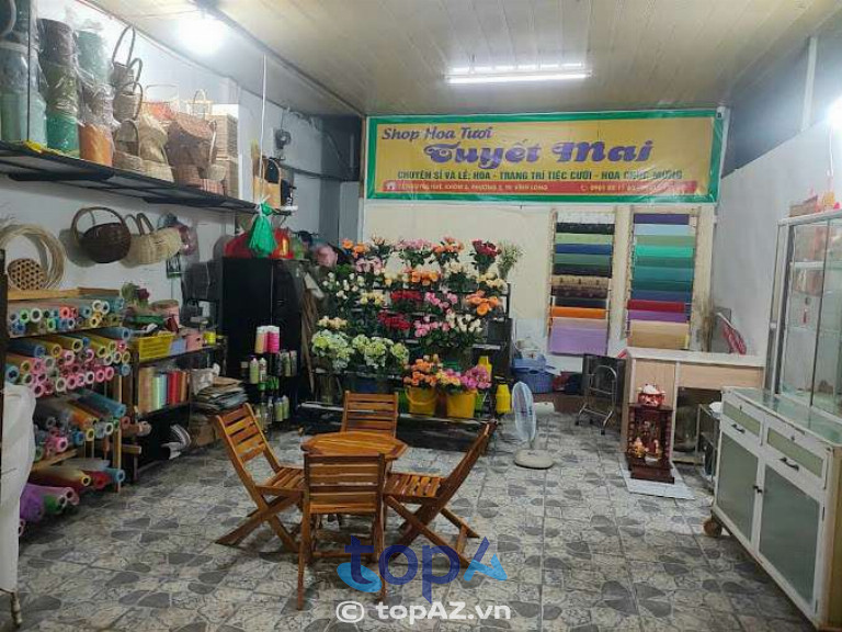 Shop Hoa Tươi Tuyết Mai nhận giao hoa viếng đám tang tận nơi tại TP. Vĩnh Long nhanh chóng, thuận tiện