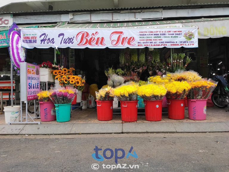 Hoa viếng chia buồn đám tang ở TP Bến Tre