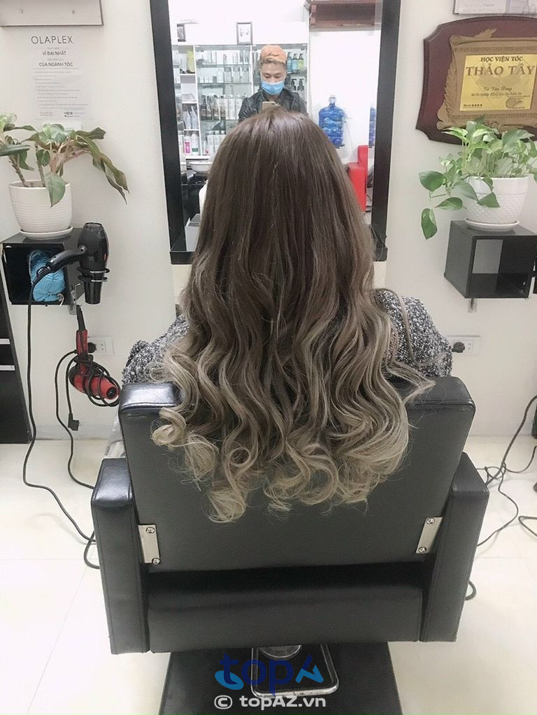 Hãy tới Viện Tóc Tony Dũng để cảm nhận dịch vụ đẳng cấp và để mái tóc của bạn trở nên tuyệt vời hơn bao giờ hết