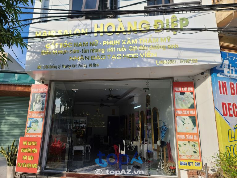 Không gian tại Hair Salon Tóc Hoàng Điệp được bài trí khoa học và tinh tế
