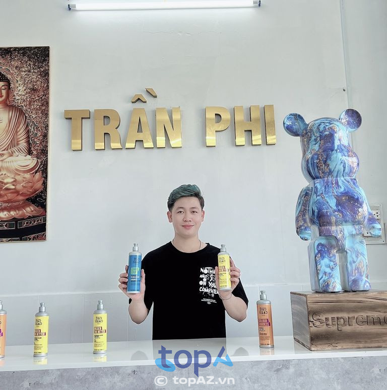 Salon Tóc Trần Phi thường xuyên tổ chức các chương trình khuyến mãi hấp dẫn