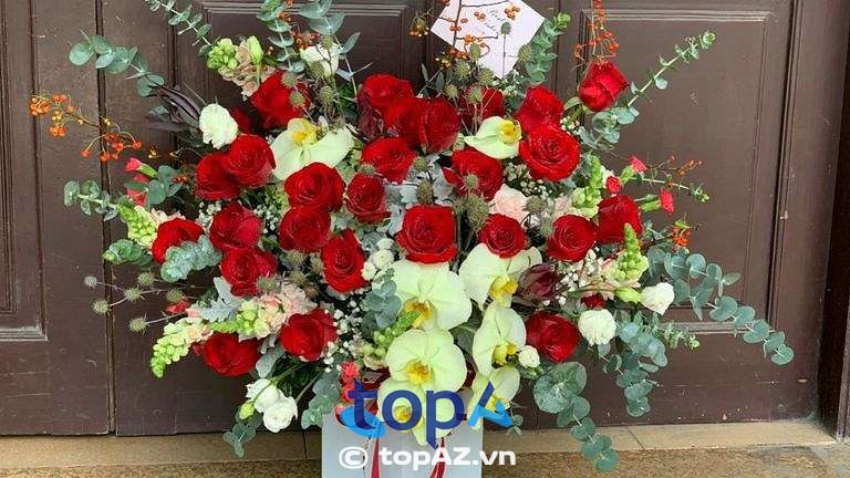 Hoa Tươi Thanh Nga hoạt động từ 6h - 21h, mở cửa mỗi ngày và giao hoa tận nơi