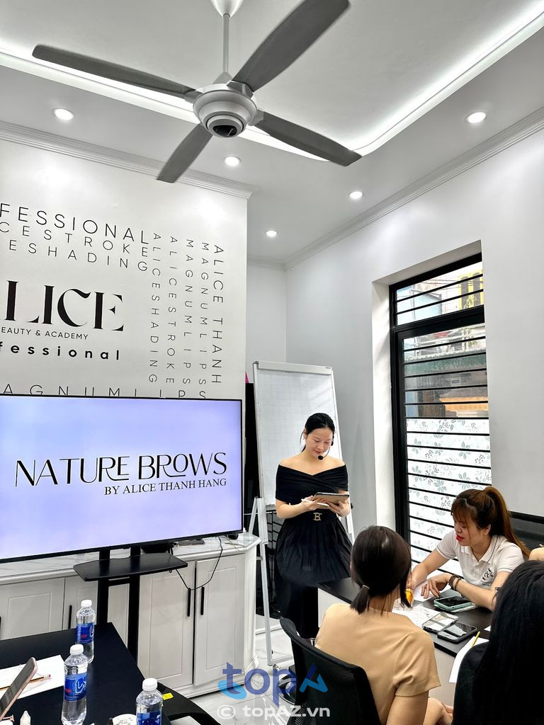 Thẩm mỹ viện Alice Thanh Hằng Beauty & Academy Thái Bình