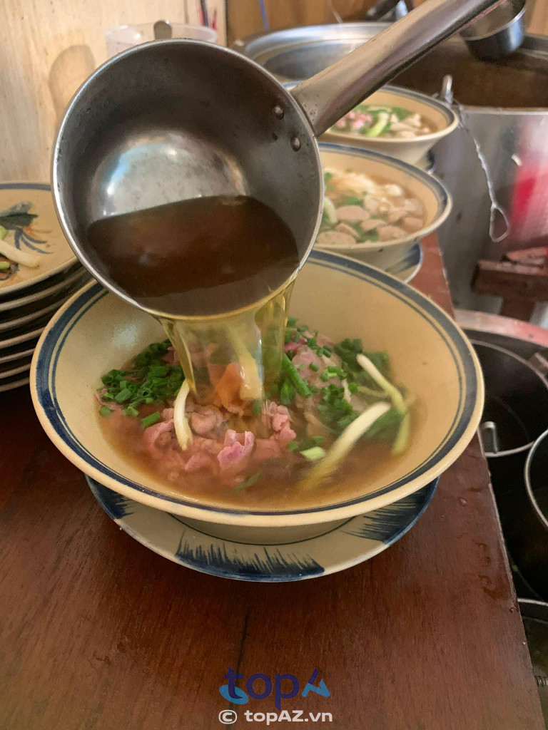 Phở Ông Cát Gia Truyền Since 1988