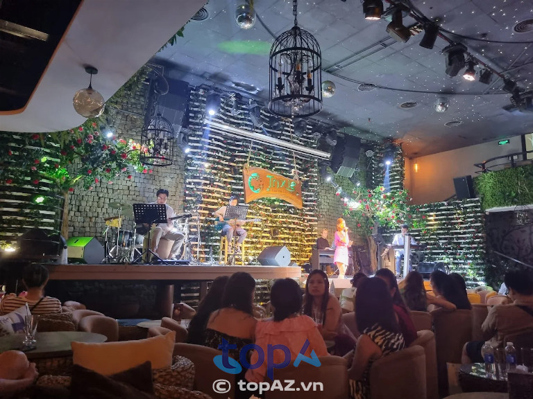 Trixie Cafe & Lounge – Đống Đa