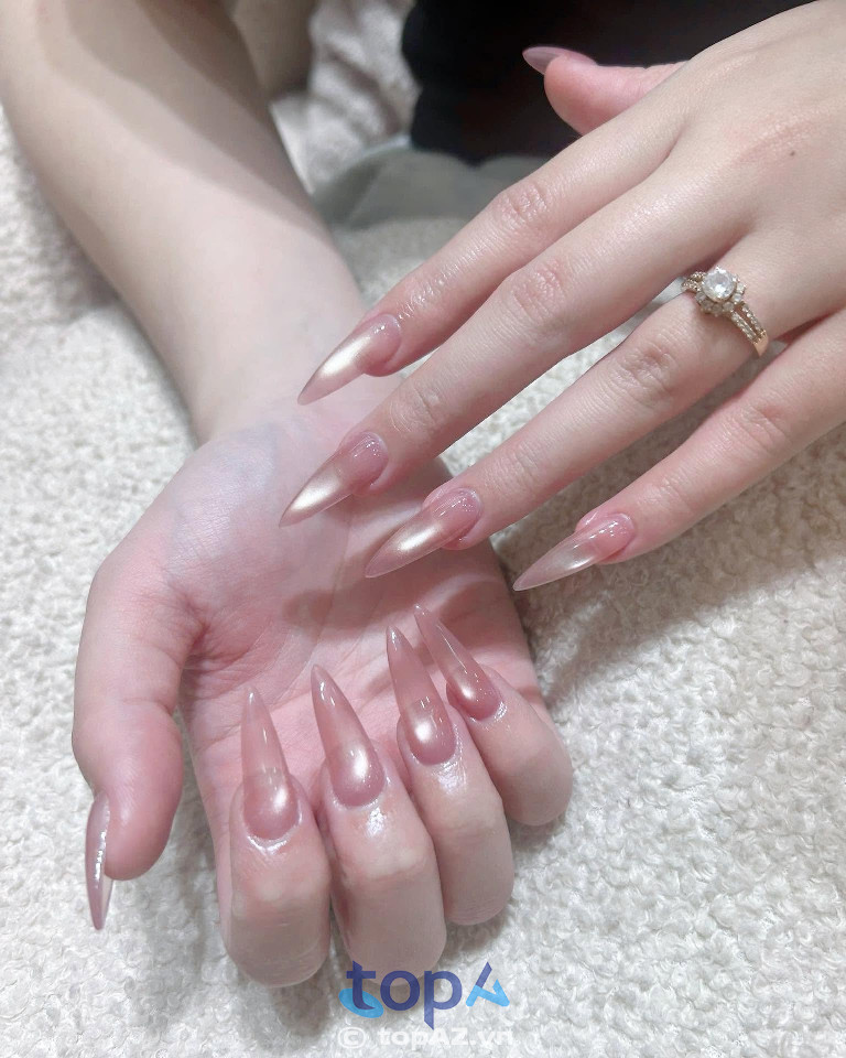 Đọc đánh giá và phản hồi từ khách hàng