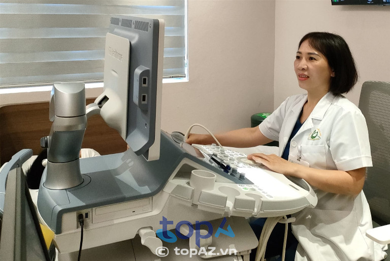 Trang thiết bị y tế và công nghệ hỗ trợ hiện đại