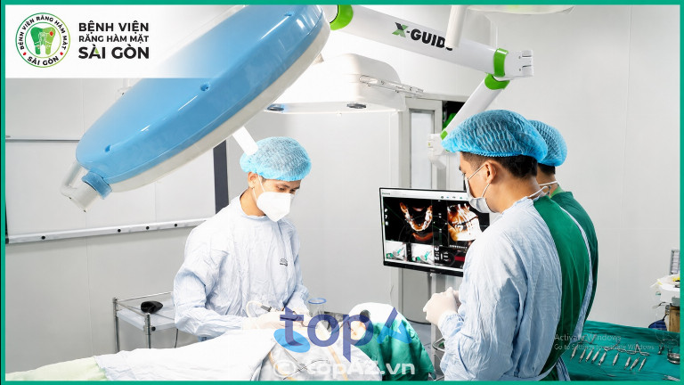 Kết hợp công nghệ X-Guide với chuyên môn bác sĩ