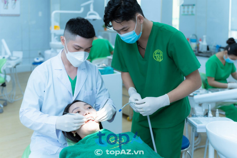 Đội ngũ bác sĩ Nha khoa Đăng Lưu