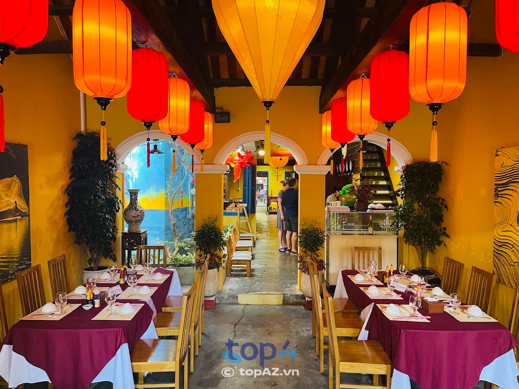 Hoi An Old Town Table - Cơm Nhà Hội An
