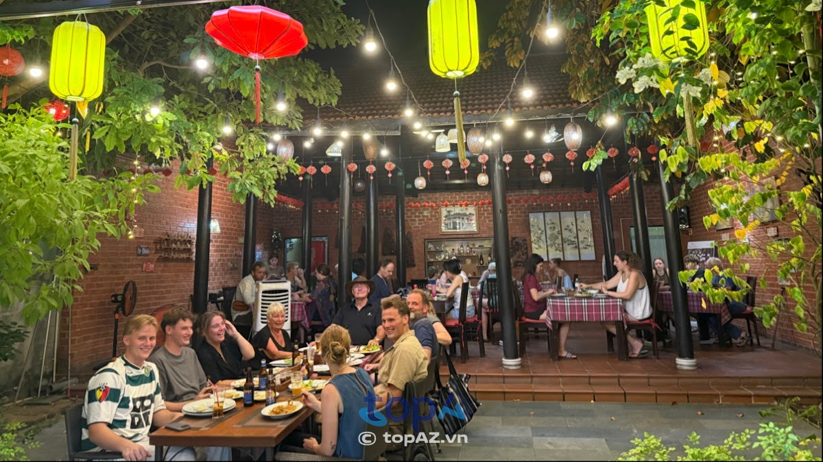 Firefly Restaurant & Bar